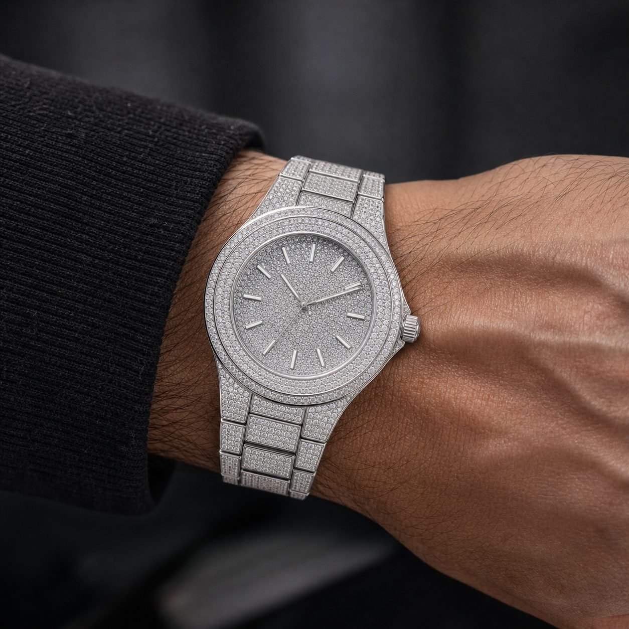 Wholesale Round Dial Moissanite Iced Out Mens Watch Silver Tone Hip Hop Luxury Watch view 2